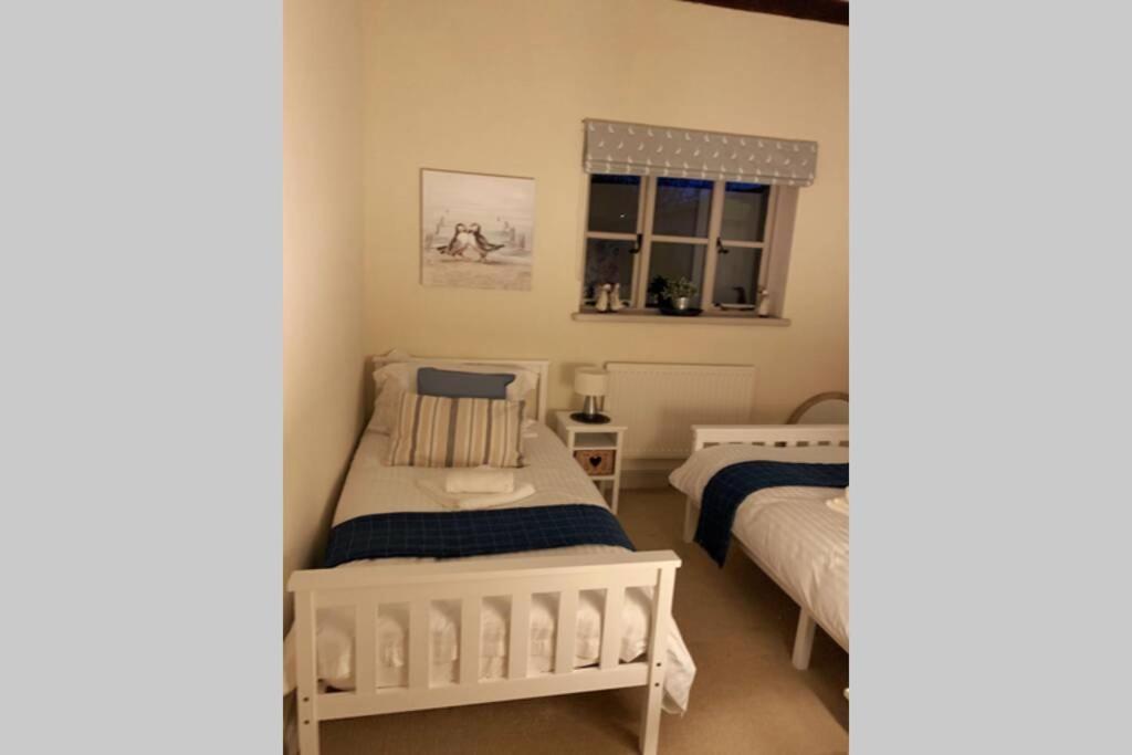 Stunning Barn Private Hot Tub Malvern & Worcester Sleeps 6 Buitenkant foto