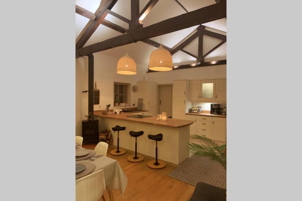 Stunning Barn Private Hot Tub Malvern & Worcester Sleeps 6 Buitenkant foto