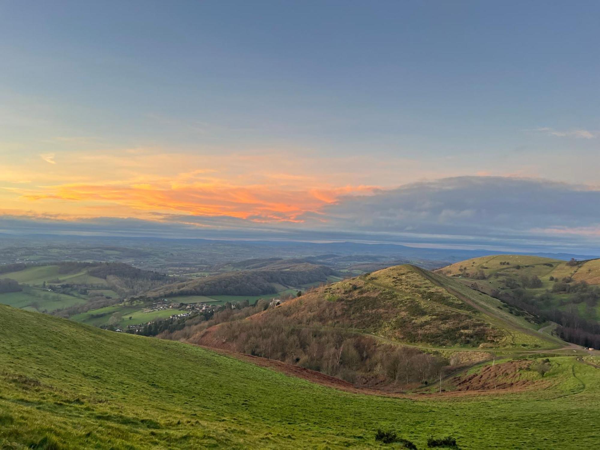 Stunning Barn Private Hot Tub Malvern & Worcester Sleeps 6 Buitenkant foto